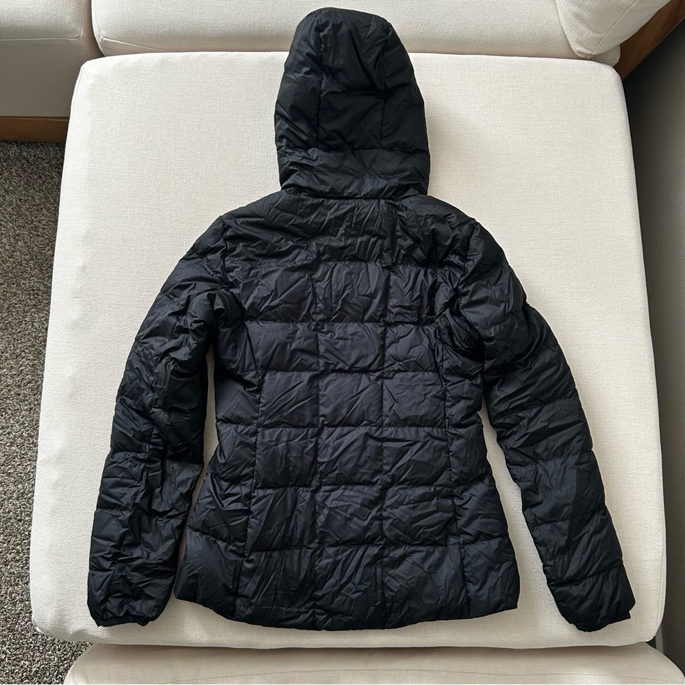 Quince Black Lightweight Down Packable Puffer Hoo… - image 2